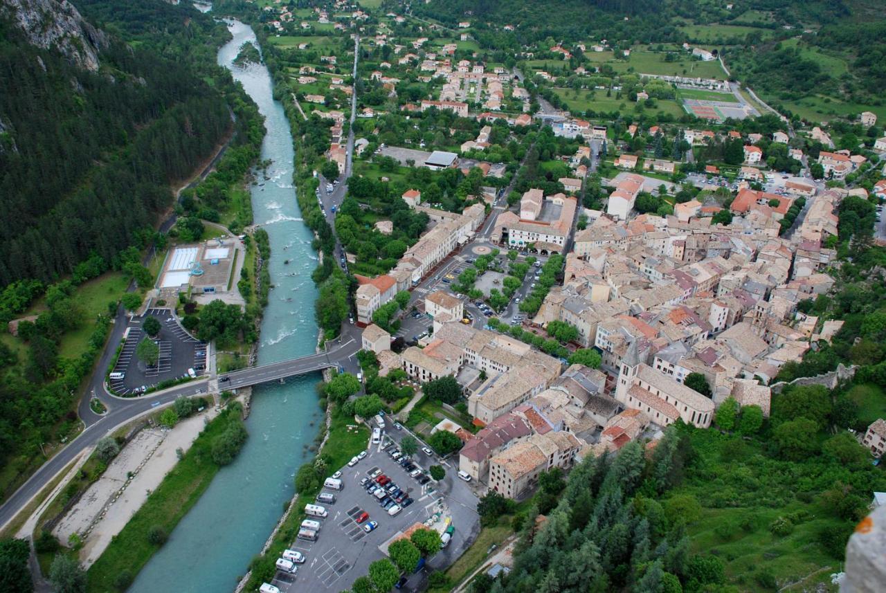 Bnb Castellane Chambre D'Hotes B&B Exterior foto