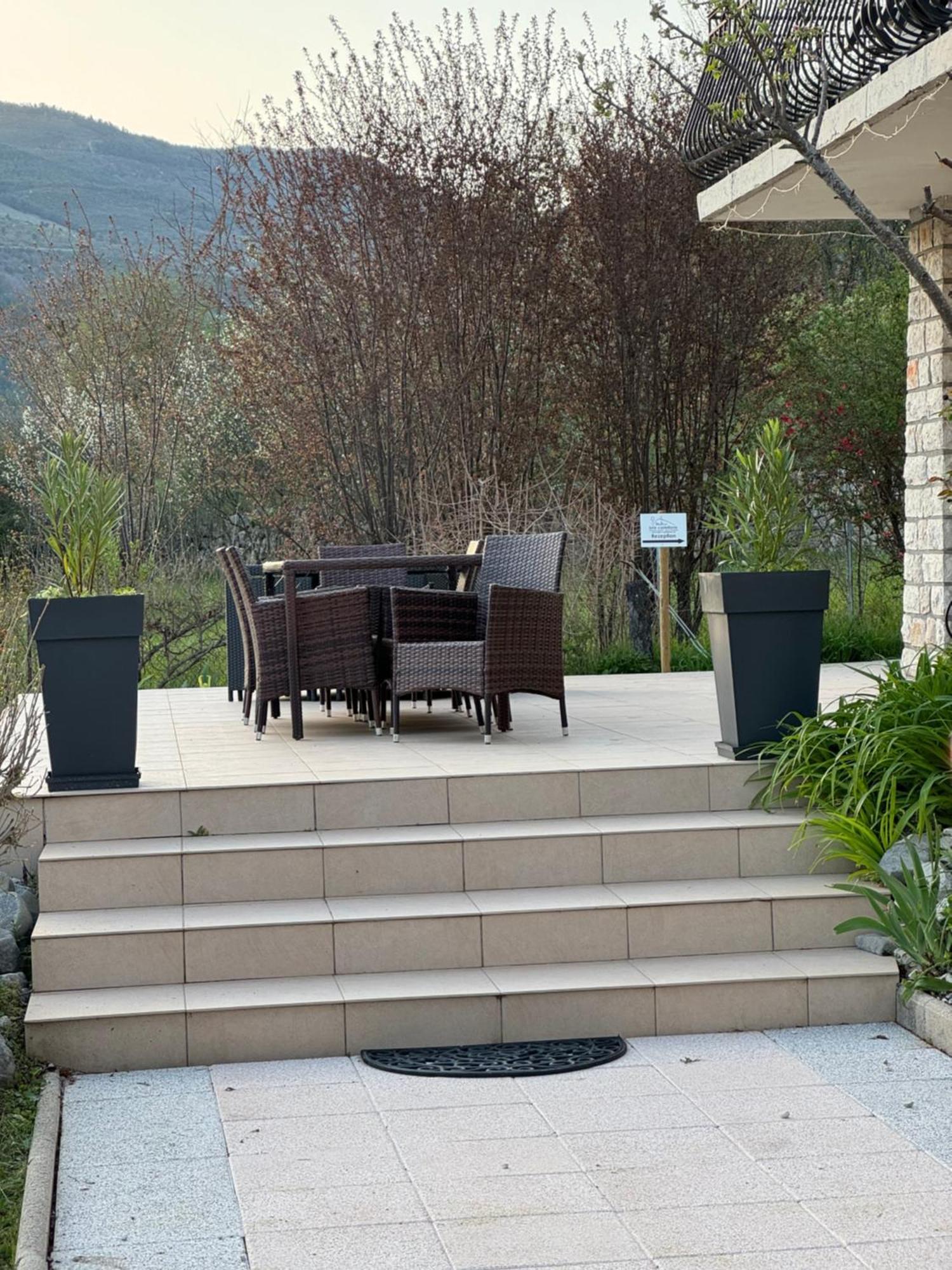 Bnb Castellane Chambre D'Hotes B&B Exterior foto